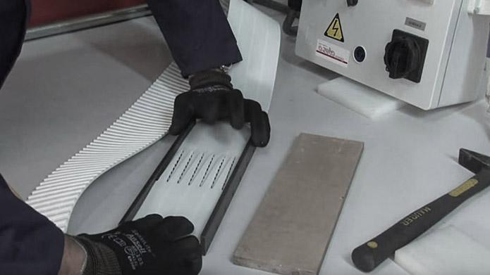 finger spliced by human finger spliced by human