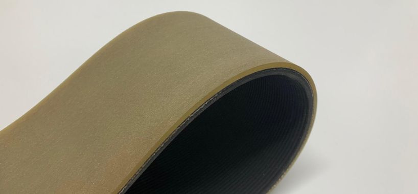 Poly v-riem met polythan bekleding Poly v-riem met polythan bekleding
