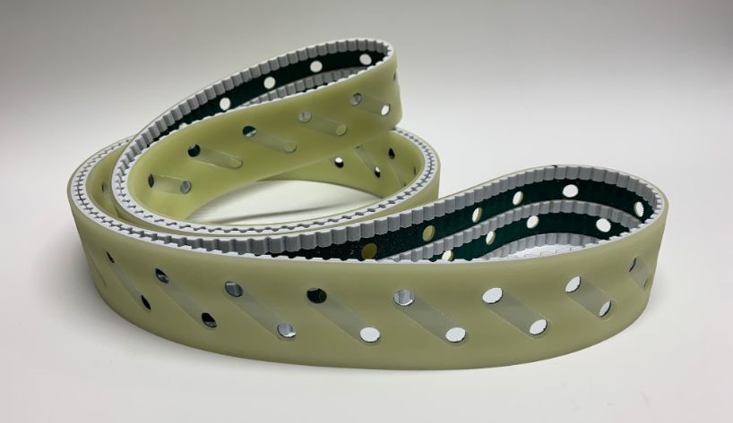 Tandriem 70 AT10 3360 met 3mm Polythan 70° Shore A